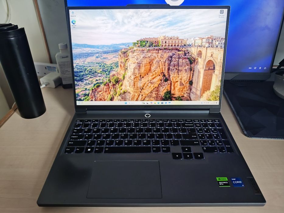 Lenovo legion 5i rtx 4070, i7 14700hx