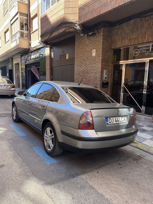 VOLKSWAGEN Passat 2005 — imagine 4