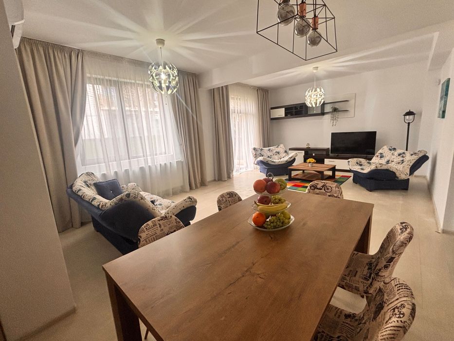 Dobroești-Fundeni |Vilă Lux |3 Cam băi Proprii |Complex Privat | 320mp