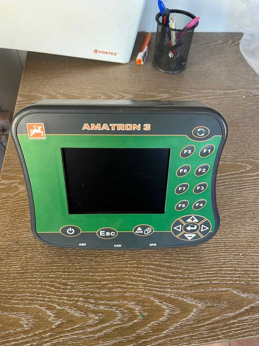 Amazone EDX 6000 TC Semanatoare Porumb, floare, rapita, 8R