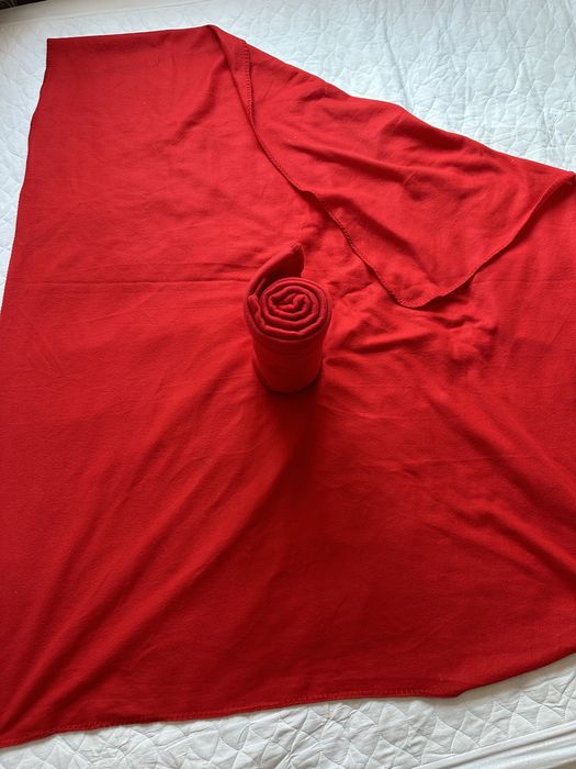 Флисовый плед красный