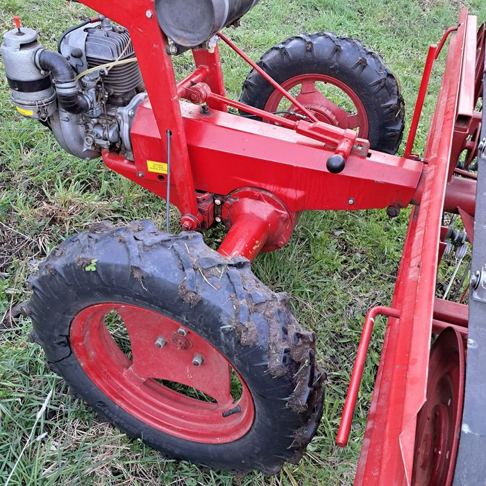 Motogrebla ,grebla cu motor pöttinger 9 cai impecabil ca si nou vop.or