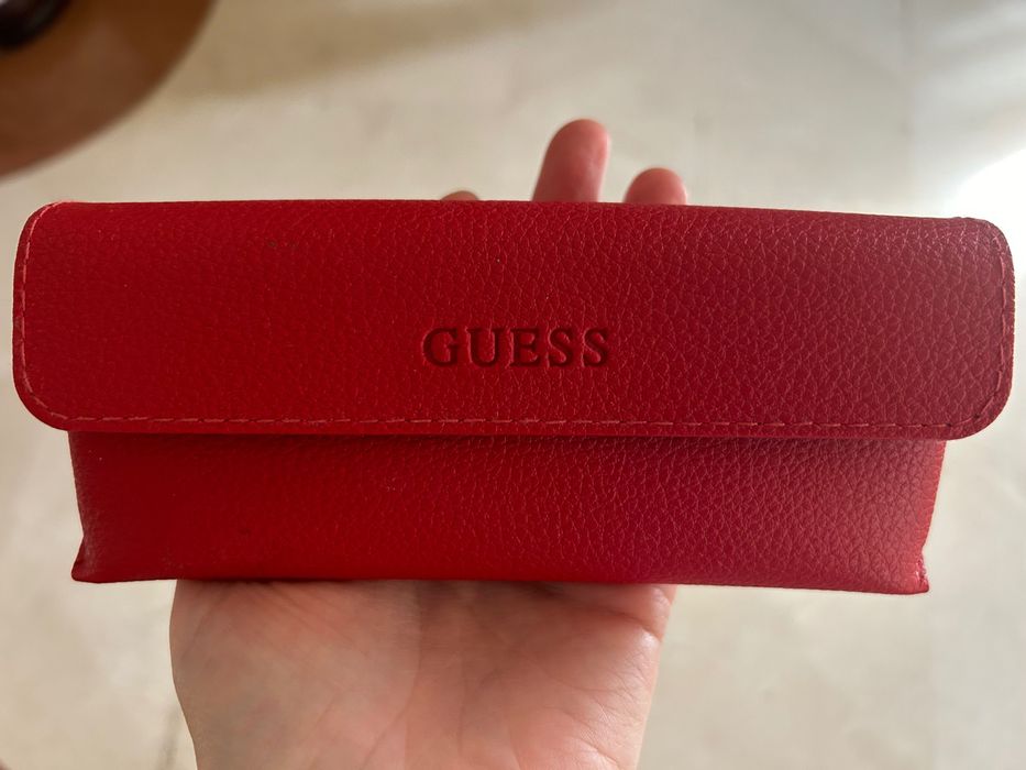 Слънчеви очила Guess