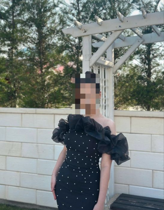 Rochie lungă cu perle