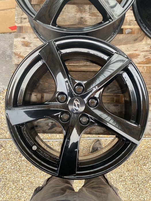 17 цола 5 х 114.3 мм Киа , Мазда , Хюндай , Тойота Kia , Mazda