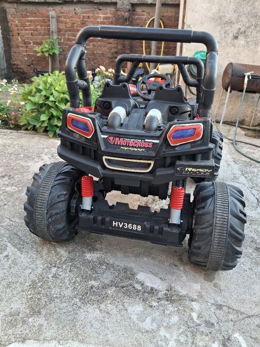 Детски акумулаторен джип