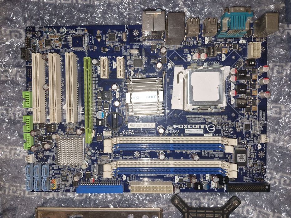 Материнская плата FAXCONN P-43AL 775 сокет, 4 планки DDR2
