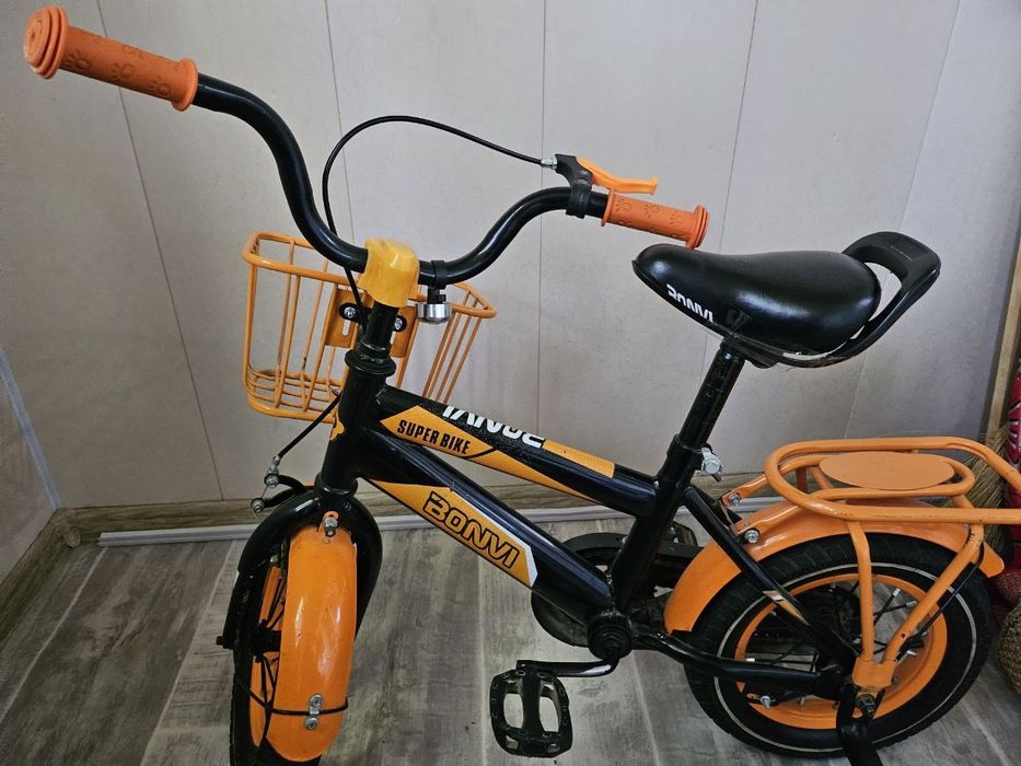 Продается детский велосипед.