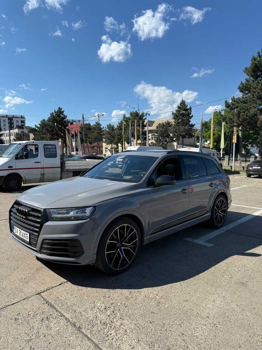 Audi Q7  2016 Sline Exclusive Alcantara