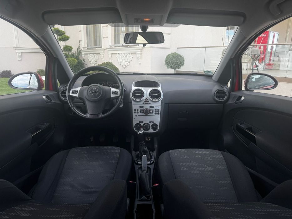 Opel Corsa 1,4 Benzina 2011