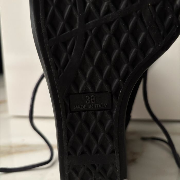 giuseppe zanotti сникерсы