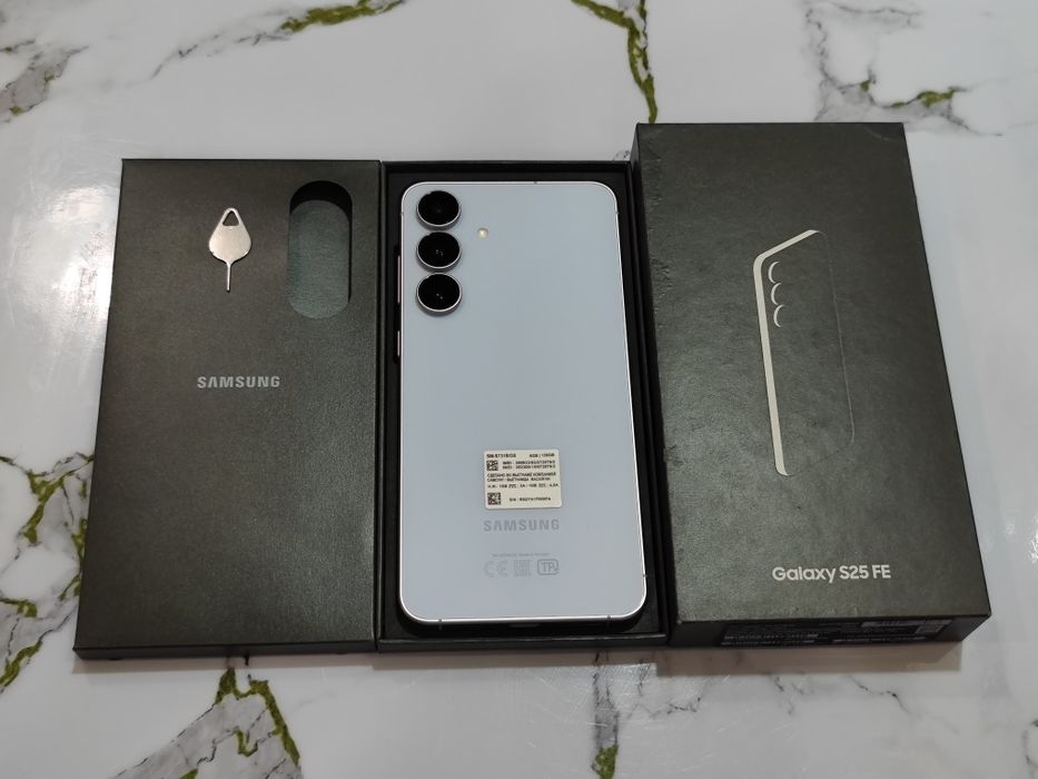 Samsung Galaxy S25 FE
