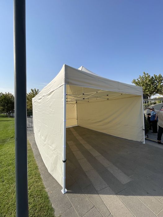 Janoza marosim uchun stul zontik