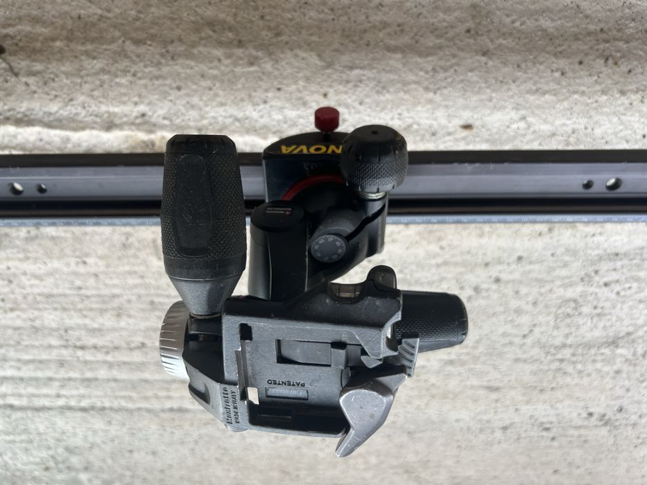 Slider video Konova cu cap rotativ
