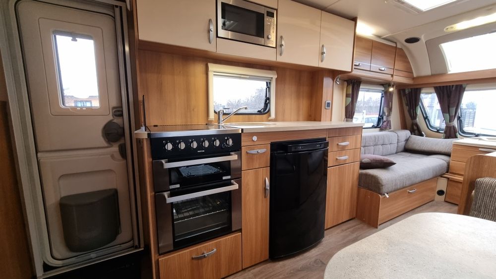 Rulota Swift Challenger Sport 524, 2014, Alko ATC, 2 zone, Off camping