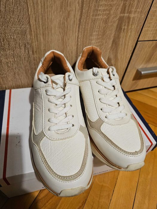 Бели маратонки/ кецове Jenny Fairy