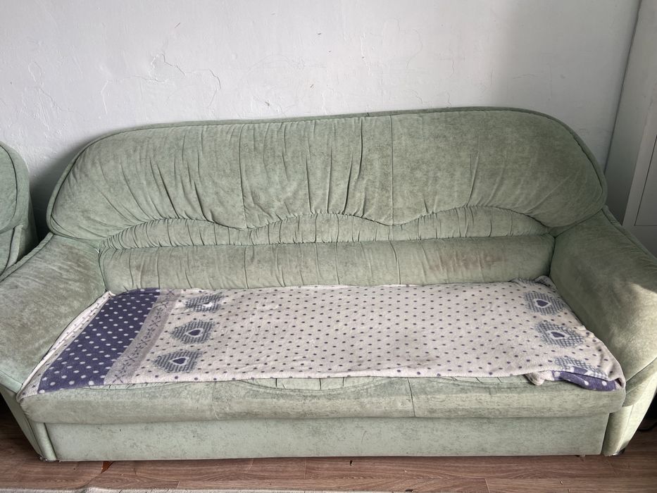 Диван хорошиий сост