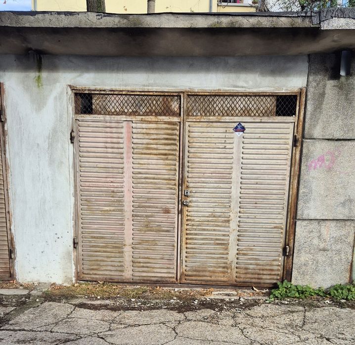 Гараж под наем в град Габрово