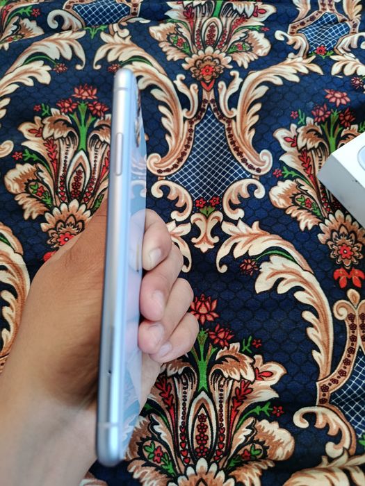 Iphone 11 sotiladi
