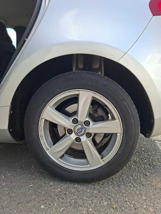 Volvo V40 D4 2015 190hp