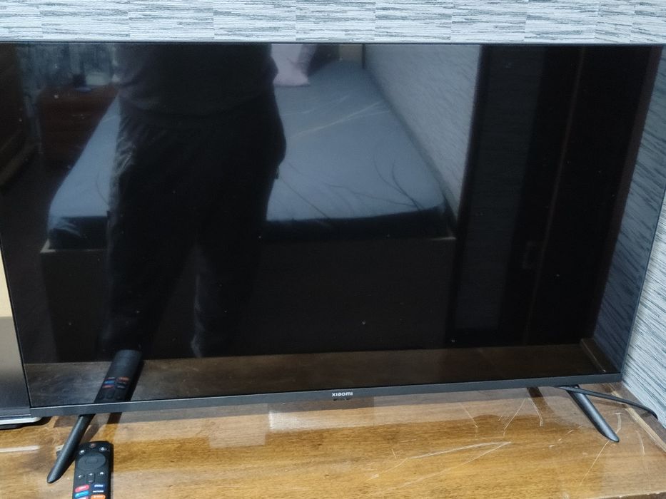 Продаю телевизор Xiaomi A 32 дюйма