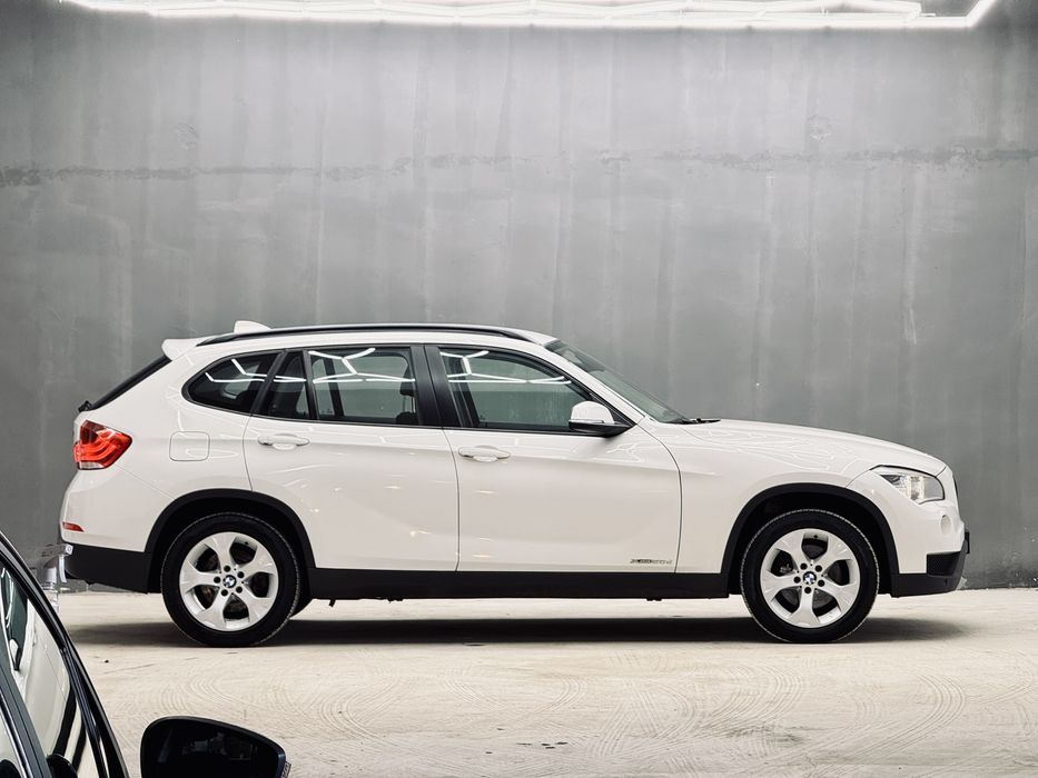 BMW X1 Facelift 2.0d 184 CP - XDrive - Cutie automata - Bi-Xenon; Navi; Joystick; 2013 - Posibilitate rate*