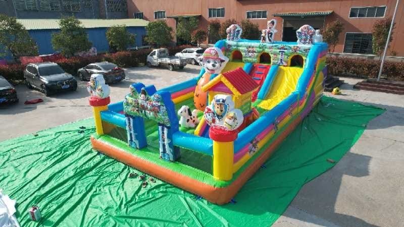 Надувной батут для парков