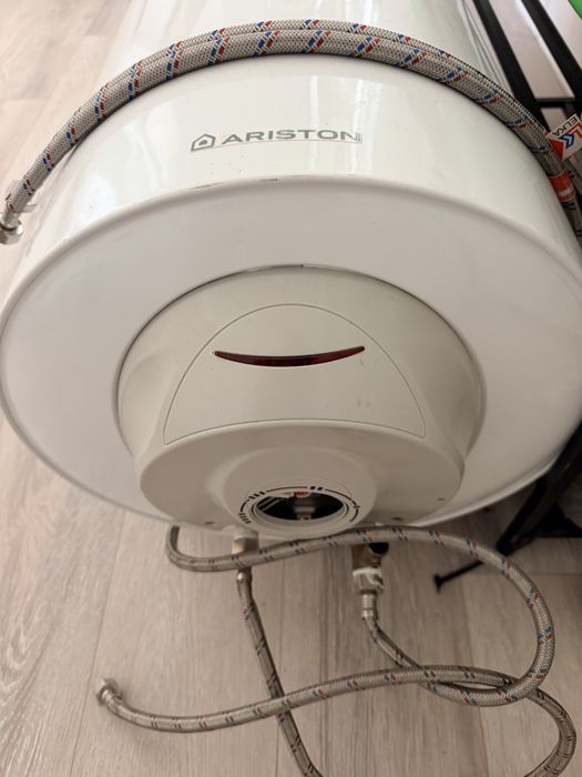 водонагреватель Ariston су жылытқыш