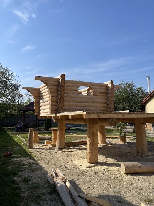 Case din lemn rotund,foisoare ,mobilier de gradina