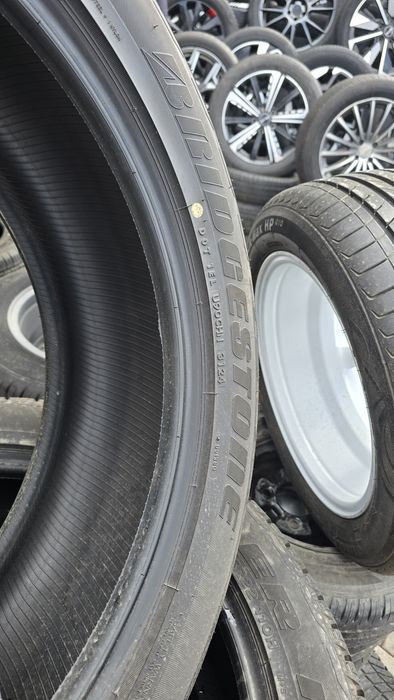 285/45/R22 Bridgestone