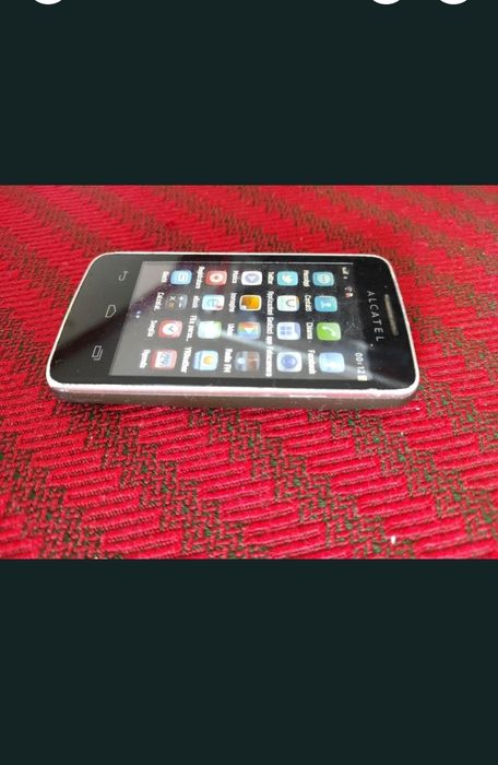 Telefon cu touchscreen în  stare buna de funcționare. 
Model căutat datorita platformei sale de securitate.