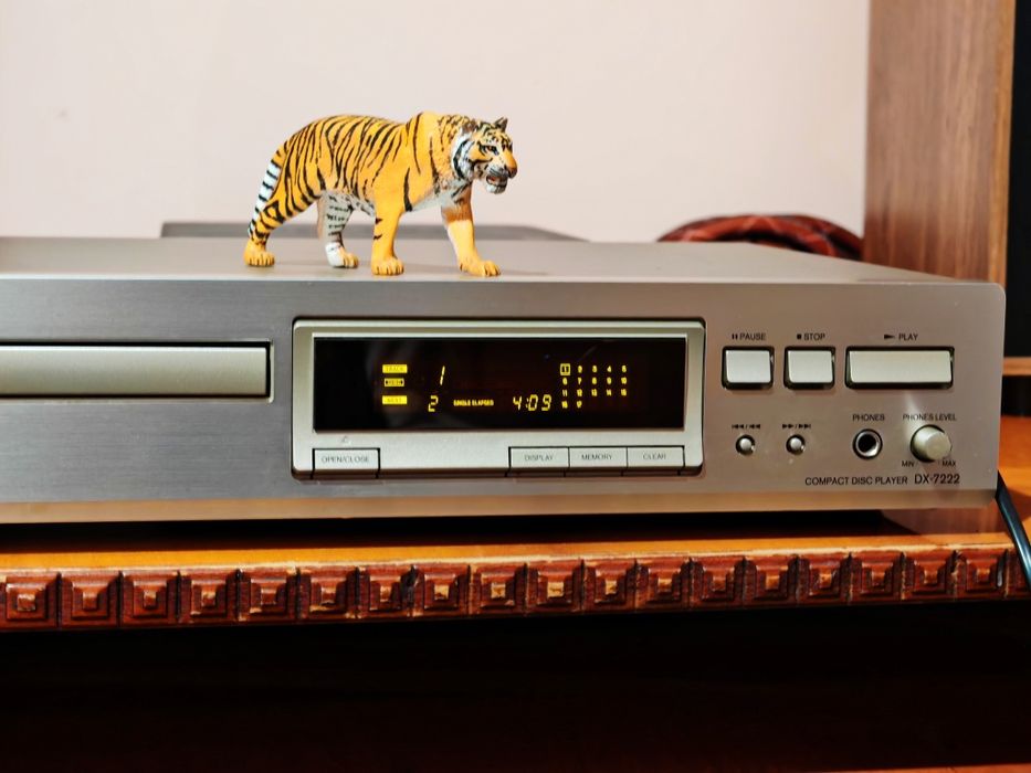 Onkyo DX-7222. Top cd player. Date tehnice mari. Preț fix !