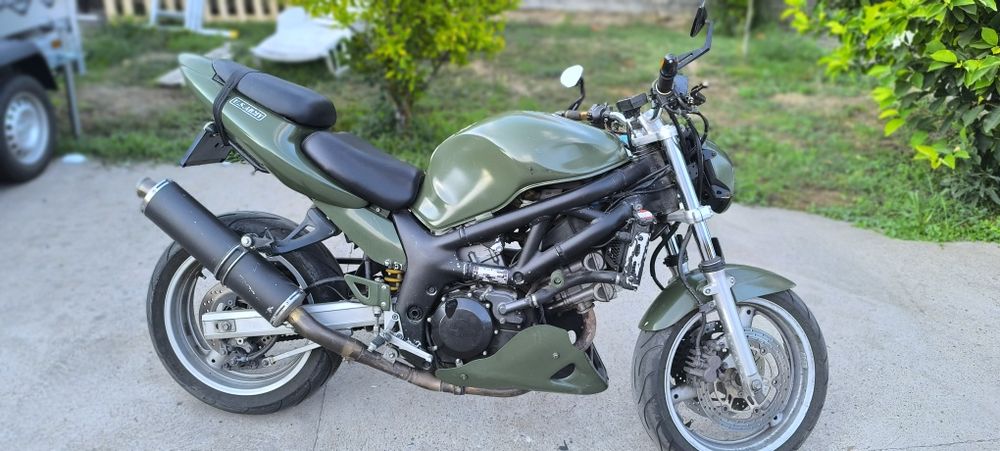 Motocicleta Suzuki sv650