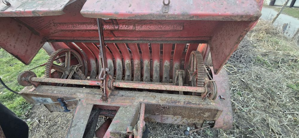 Remorca de strâns iarba krone TS-3