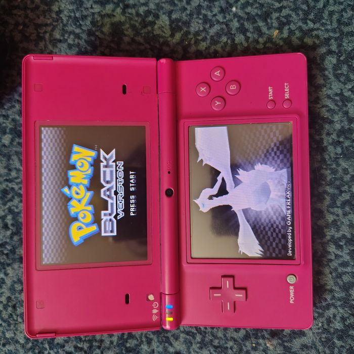 nintendo dsi cu acesorii si twilight menu