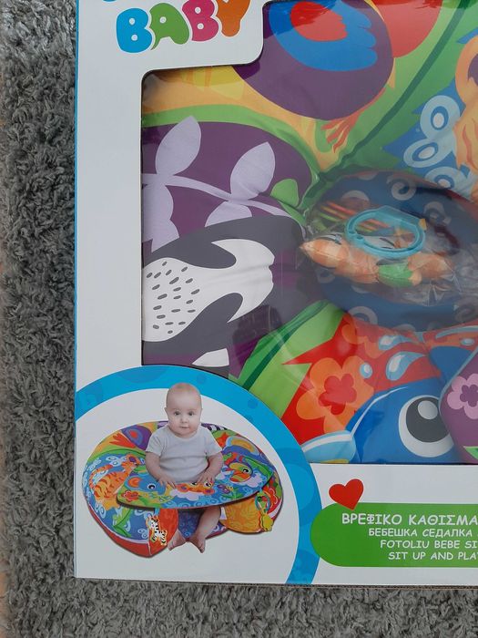 Scaun/ fotoliu pentru bebe cu jucarii si masa