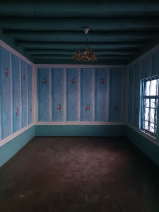 Katta yól yoqasida Hovli sotiladi,