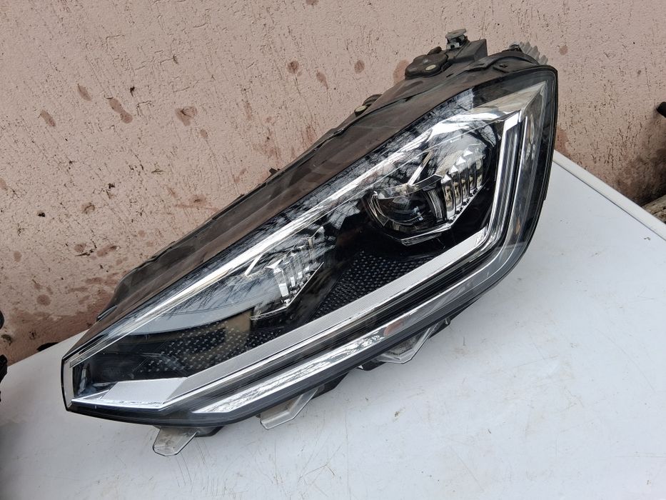 Far stanga/dreapta Volkswagen Golf 7 Sportsvan Facelift Full Led