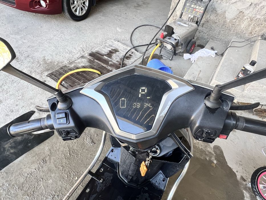 Электроный Скутер