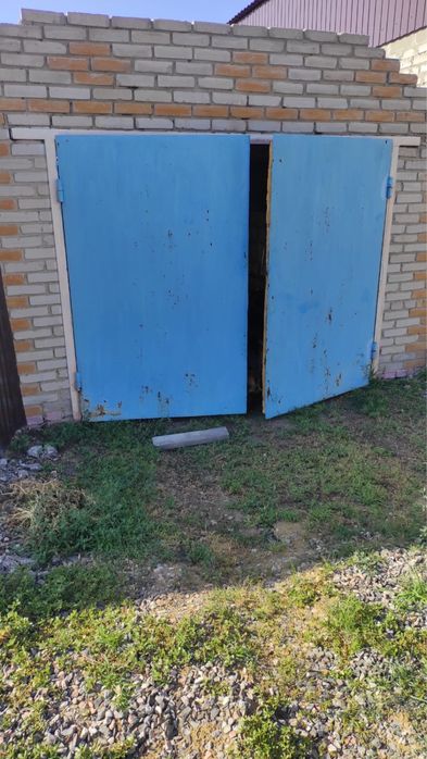 Продам б/у ворота