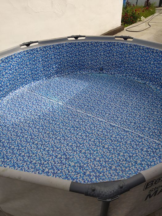 Продам бассейн каркасный