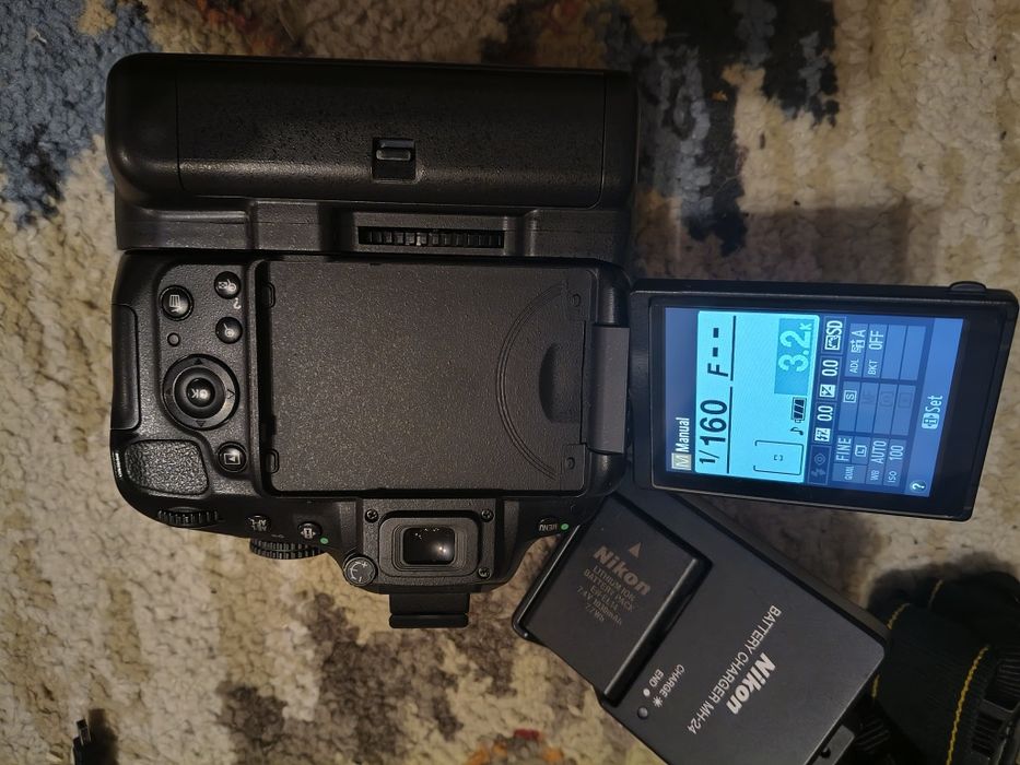 Aparat foto DSLR Nikon d5100