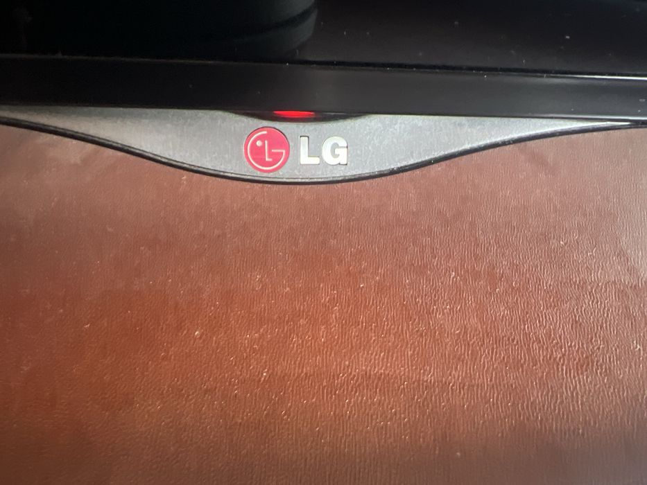 Продам телевизор LG