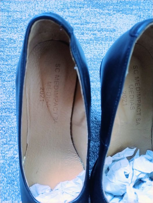 Pantofi de piele naturală