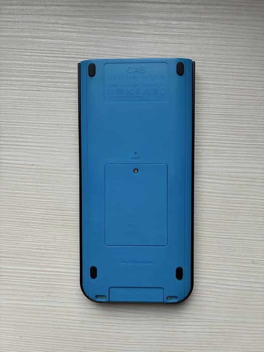 Калкулатор TI-nspire CX II CAS