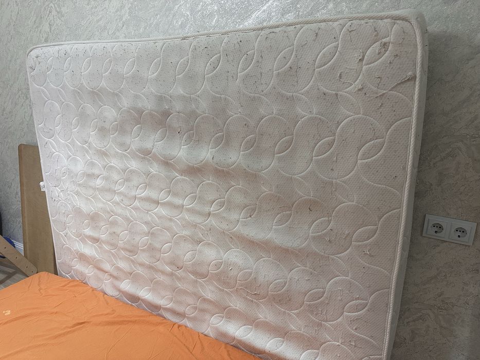 Отдам даром матрас