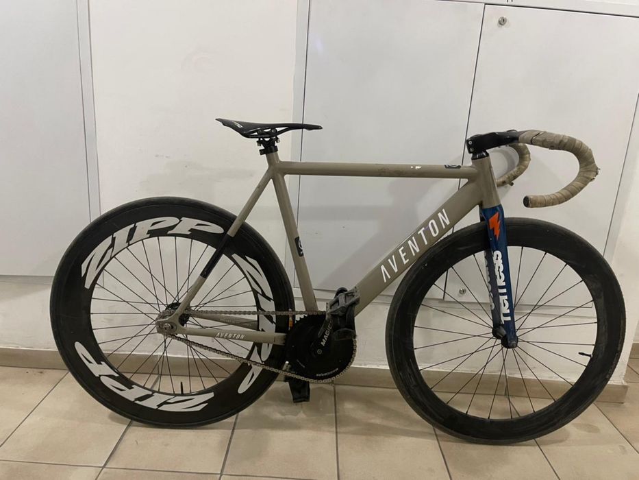 Продам фикс Avengon 180.000