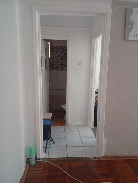 Vand apartament 2 camere semidecomandat