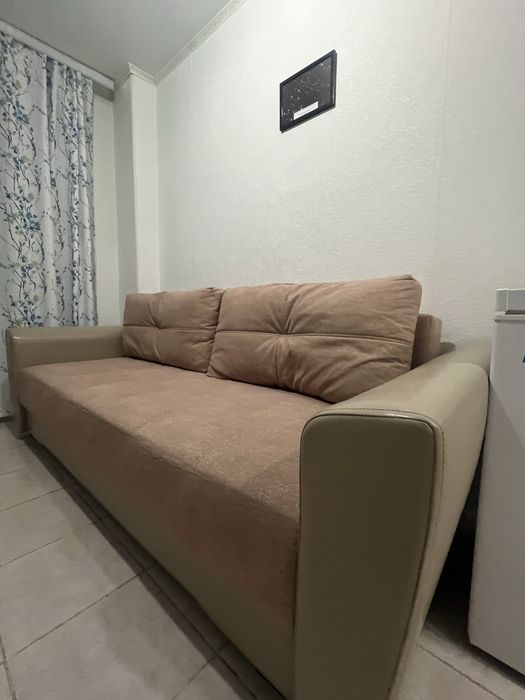 Продам диван в отличном состояний