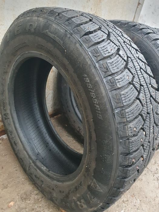 Автошина R15 б/у